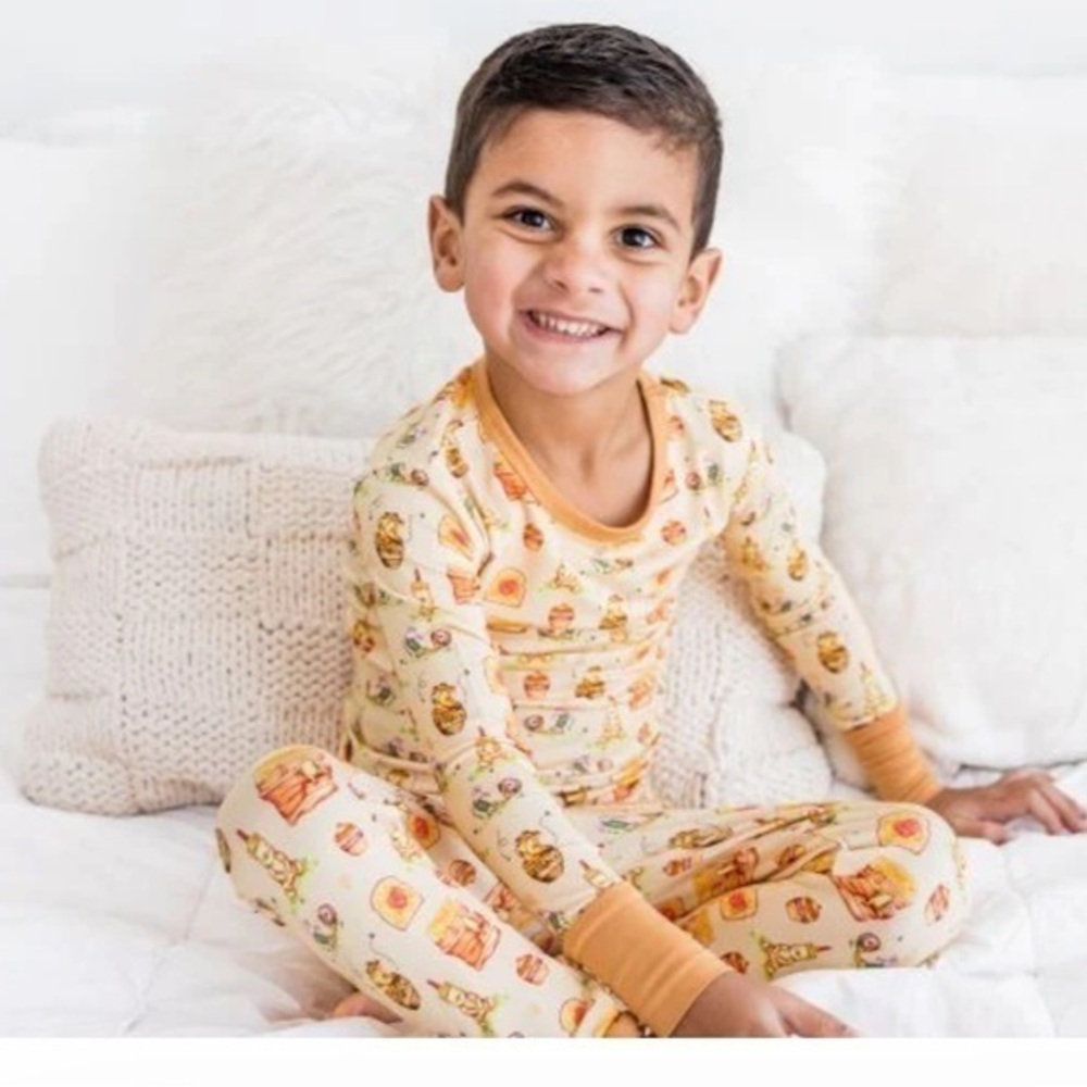 Wild woven kind thing honey bear 2 piece bamboo tencel pj set new